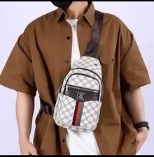 Men's Multifunction Messenger
