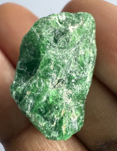 Natural tsavorite - natural,
