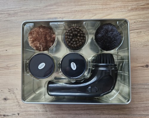 Handheld electric shoe shine - shoe,