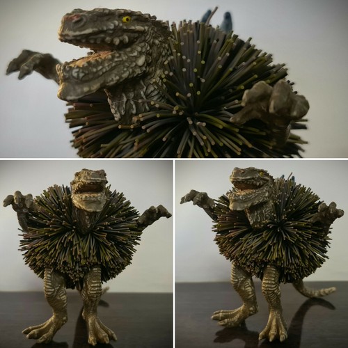 Godzilla oddzon koosh - ball, 5"
