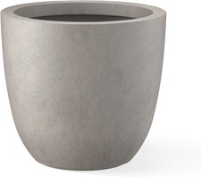 Lightweight Round Planter –