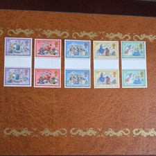 GB 1979 Christmas SG1104 - SG1108 Complete Set In Gutter Pairs of MNH Stamps 