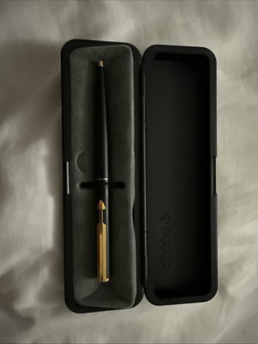 Black and gold - gold, point