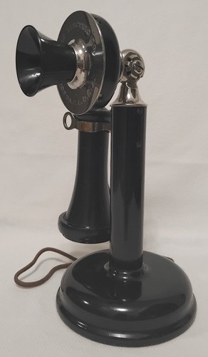 Antique telephone leich - ,
