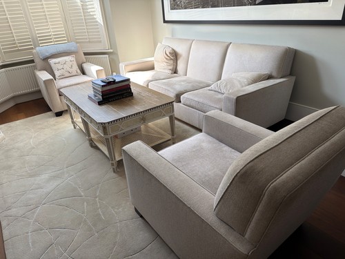 Three piece suite - suite, in