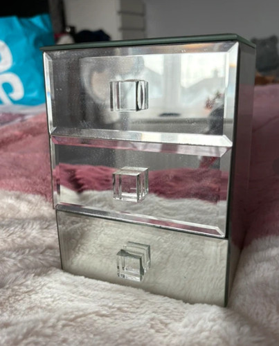 Mirrored jewellery box - box, |