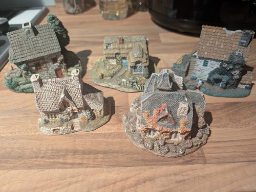Collectable cottage bundle - collectable,