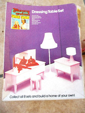 VINTAGE TIMPO MUMMY AND ME DRESSING TABLE SET DOLLS FURNITURE SUITABLE FOR PIPPA