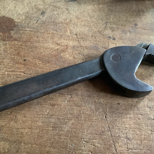 Vintage self adjusting - self, tilt
