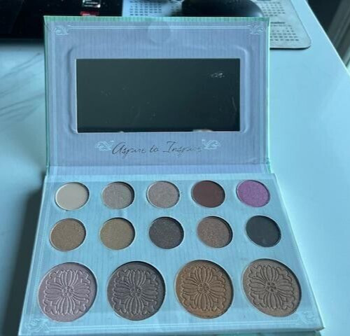 Cosmetics carli bybel - bh,