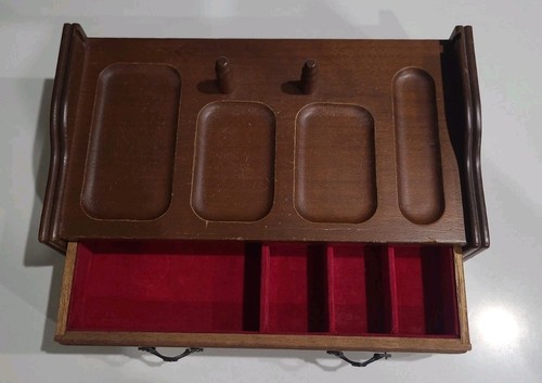 Vtg wooden dresser - vtg, valet