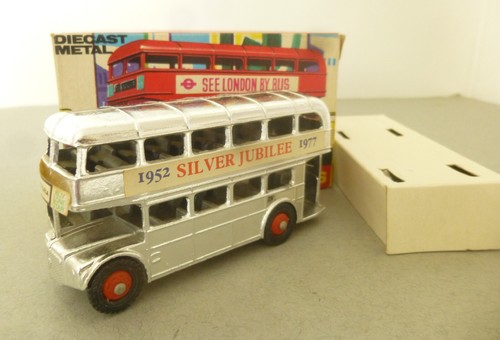 Lone star toys routemaster bus - star,
