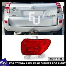 RIGHT REAR LIGHT REFLECTOR
