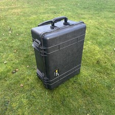 Peli Pelican 1560 Protector Case - with Some Foam - Black