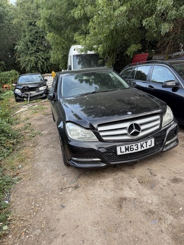 Breaking mercedes benz c - benz,