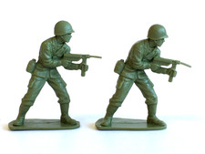 2 x AIRFIX. 1970's WWII U.S. ARMY INFANTRY SOLDIERS 1/32 PLASTIC ORIGINAL ISSUE