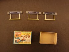 MERIT OO /HO GAUGE  STATION ACCESSORIES  5091 POTTERS BAR STATION PLATFORM SIGNS