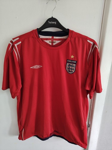 England 2004 away football - 2004,