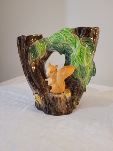 Hornsea pottery fauna double - pottery,