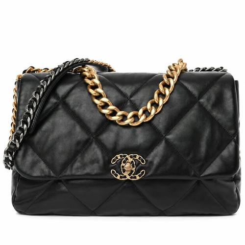 Chanel maxi flap bag - chanel, 19