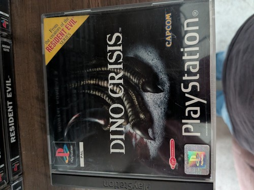 Dino crisis playstation - dino,