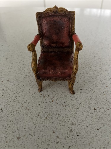 Vtg dollhouse french - vtg,