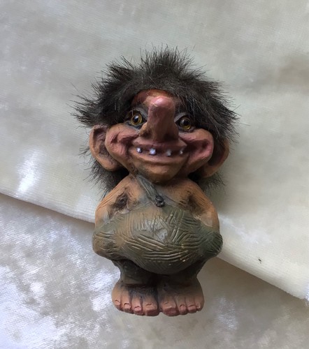 Vintage nyform troll smiling - nyform,