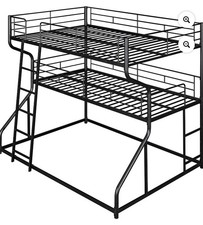 triple bunk bed