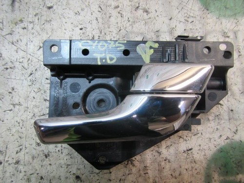 C2d4091 interior right rear - right,
