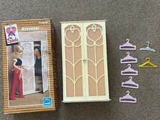 Sindy - Doll Clothes Wardrobe