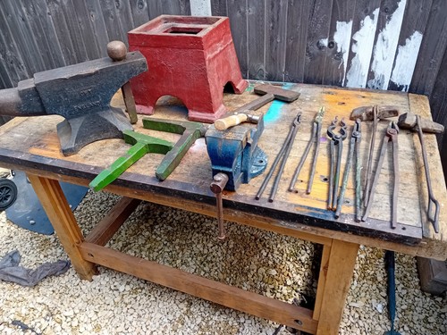 Vintage 1cwt anvil - vintage, anvil,stand