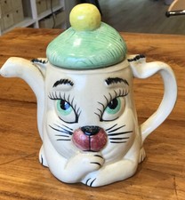 CAT P&K UNIQUE POTTERY CAT