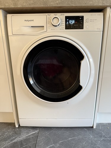Hotpoint 8kg wash 6kg dry - 8kg,