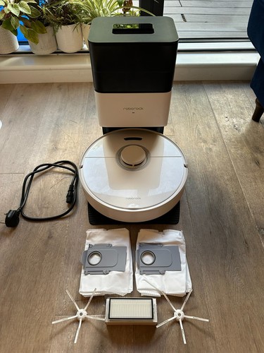 Roborock max robot vacuum - roborock, q7