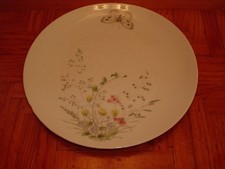SELTMANN WEIDEN FLOWERS & BUTTERFLY WHITE CHINA PLATE  24cm DECORATIVE PLATE