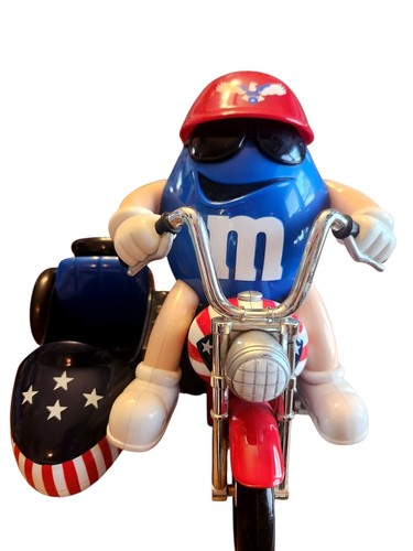 1993 red white - m&m,