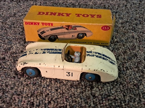 Dinky toys cunningham - cunningham, road