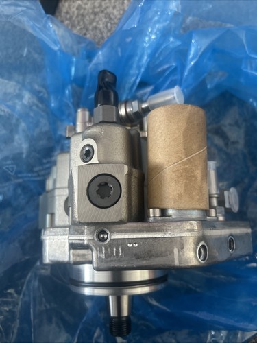 Bosch fuel injecting pump - bosch,