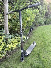 Mongoose stunt scooter