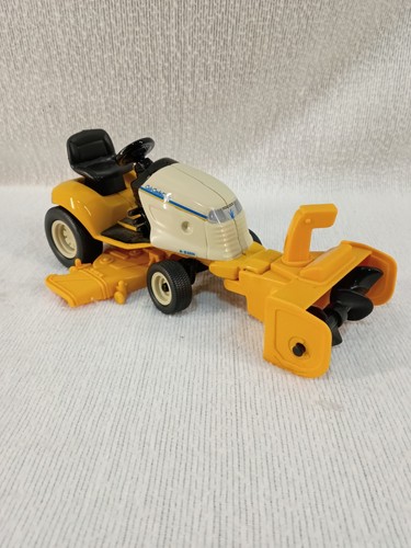 Ertl cub cadet hds - cub, 3208