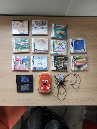 Nintendo lite with case - case, 11