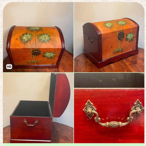 Vintage old world - old, trunk