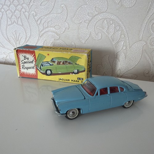 Corgi 238 jaguar mark - jaguar,