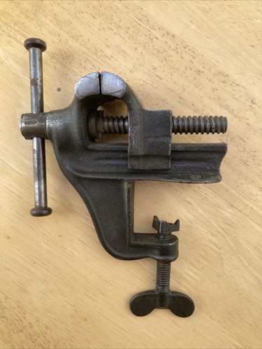 Small vintage cast iron clamp - vintage,