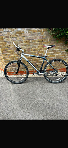 Schwinn hybrid bike - schwinn,