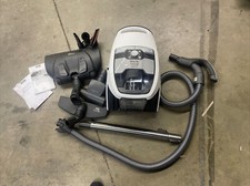 Miele Blizzard CX1 Cat and Dog