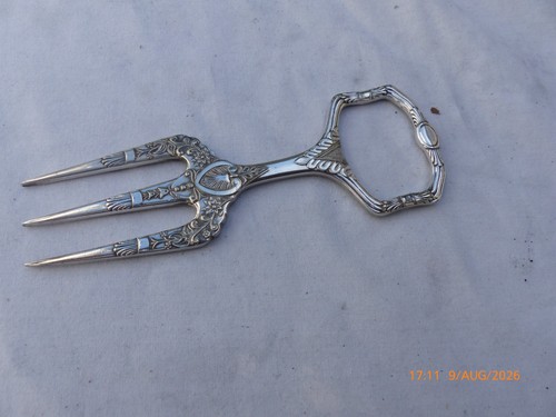 Nice decorative silver plate - silver,