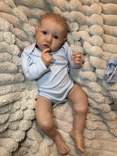 Realistic weighted reborn - 22",