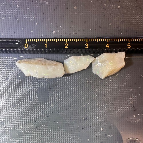 17cts coober pedy rough - 17cts,