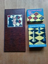 Spear Games Bundle Vintage Wooden Draught Set & Chess Pieces & board-complete